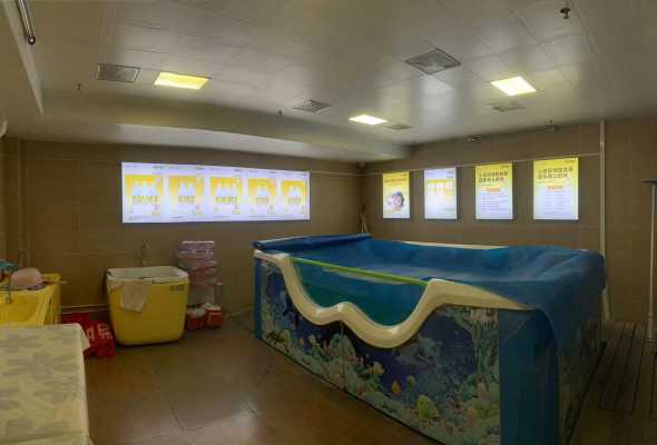 小贝乐形象店_山东俏妈咪高铁店.jpg